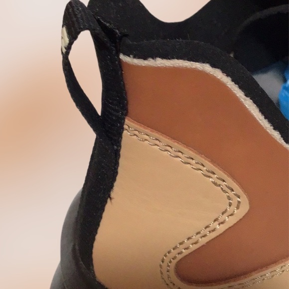 Fabletics Echo Performance Sneakers, Latte, Lightweight,‎ Size 6 - Picture 8 of 13